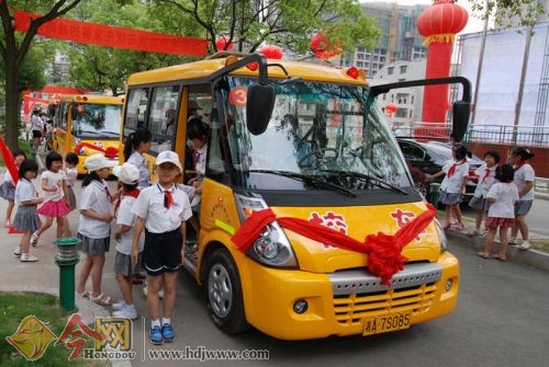 柳州市校車工程試點工作已正式啟動