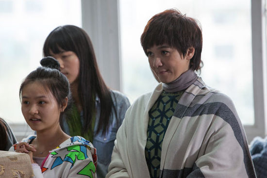 公益電影《校車》柯以敏現(xiàn)場改戲 導演豎大拇指 公益電影《校車》劇照。