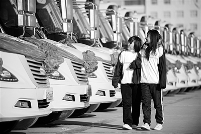 寧夏平羅縣校車運營啟動儀式/ 寧夏平羅縣校車運營啟動儀式