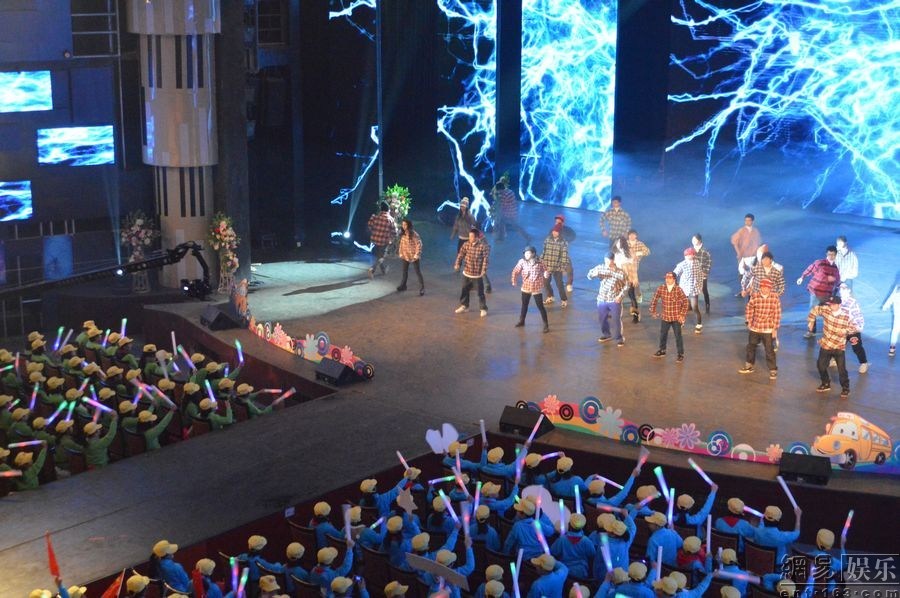 公益電影《校車》熱拍 于榮光首談導演換人