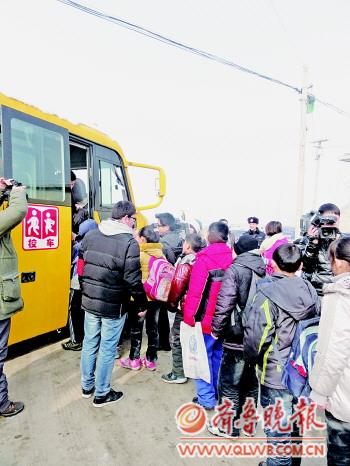 濟南：大鼻子校車有“身份證”了