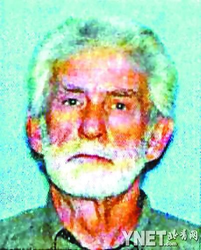 美疑犯槍殺校車司機(jī)劫持幼童 已與警方對持4天 美疑犯槍殺校車司機(jī)劫持幼童 已與警方對持4天