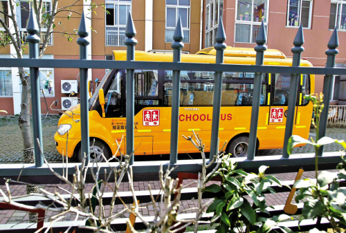 嘉興:三分之一校車已通過(guò)檢驗(yàn) 一半左右司機(jī)申請(qǐng)到資質(zhì) 嘉興:三分之一校車已通過(guò)檢驗(yàn) 一半左右司機(jī)申請(qǐng)到資質(zhì)