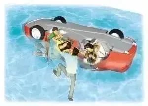 校車(chē)意外逃生指南/ 圖片