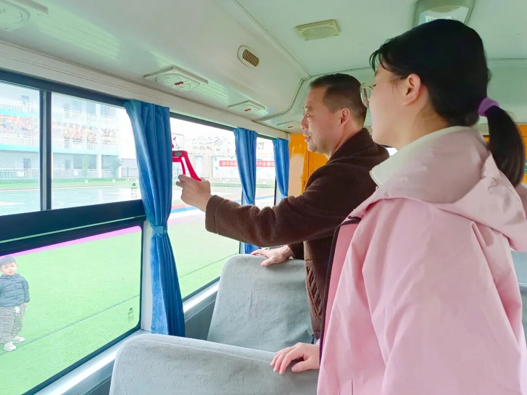 【安全教育】校車應急演練，筑牢安全防線——恒大樂迪幼兒園校車安全演練活動