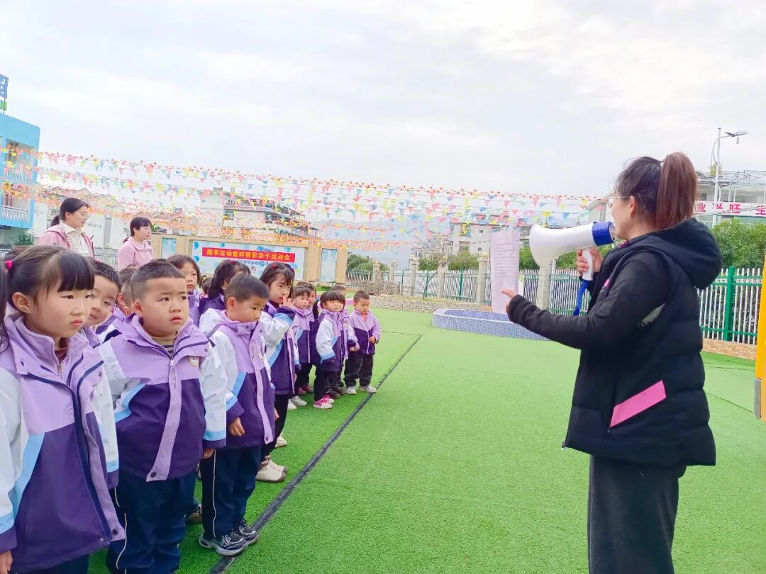 【安全教育】校車應急演練，筑牢安全防線——恒大樂迪幼兒園校車安全演練活動