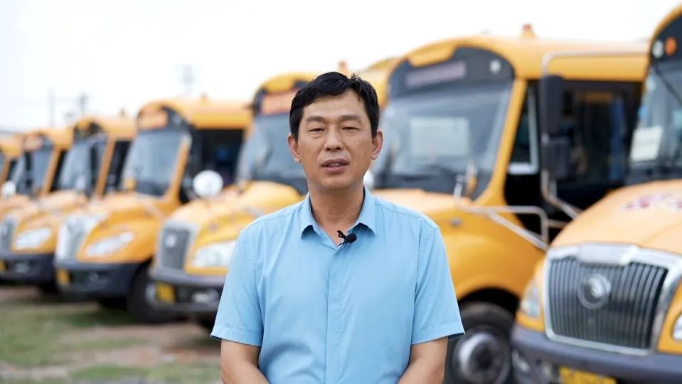 從產(chǎn)品到服務(wù),宇通校車用愛守護鳳臺學(xué)子上學(xué)路 從產(chǎn)品到服務(wù),宇通校車用愛守護鳳臺學(xué)子上學(xué)路