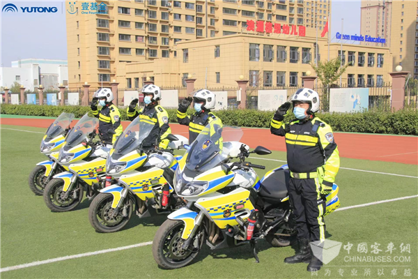 讓交通安全根植孩子心底,宇通&壹基金交通安全公益行走進魯鄂兩省 讓交通安全根植孩子心底,宇通&壹基金交通安全公益行走進魯鄂兩省