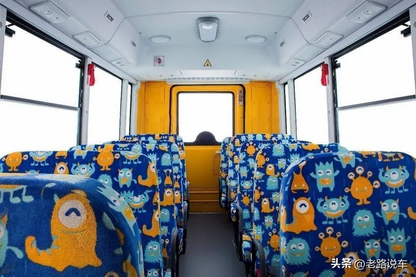 校車條例十周年 宇通ZK6535DX優(yōu)享版校車守護(hù)學(xué)生平安求學(xué)路 校車條例十周年 宇通ZK6535DX優(yōu)享版校車守護(hù)學(xué)生平安求學(xué)路