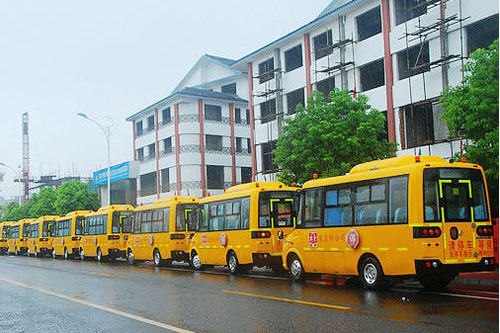 湖南:株洲建立健全校車安全網 讓孩子安全出行