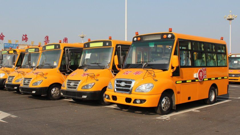 國內(nèi)幼兒園校車運營兩大問題制約校車推廣/ 國內(nèi)幼兒園校車運營兩大問題制約校車推廣