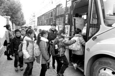 新國標校車更安全