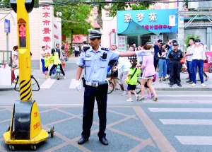 開學日早高峰 6年來最通暢 開學日早高峰 6年來最通暢