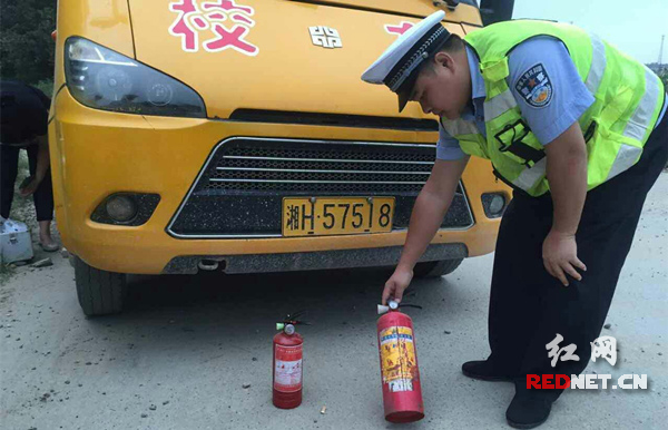 湖南桃江開展國慶節幼兒園校車大檢查,排查校車問題 湖南桃江開展國慶節幼兒園校車大檢查,排查校車問題