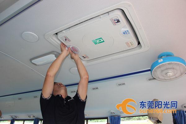 東莞大朗:加強校車安全管理 確保學生接送安全 東莞大朗:加強校車安全管理 確保學生接送安全