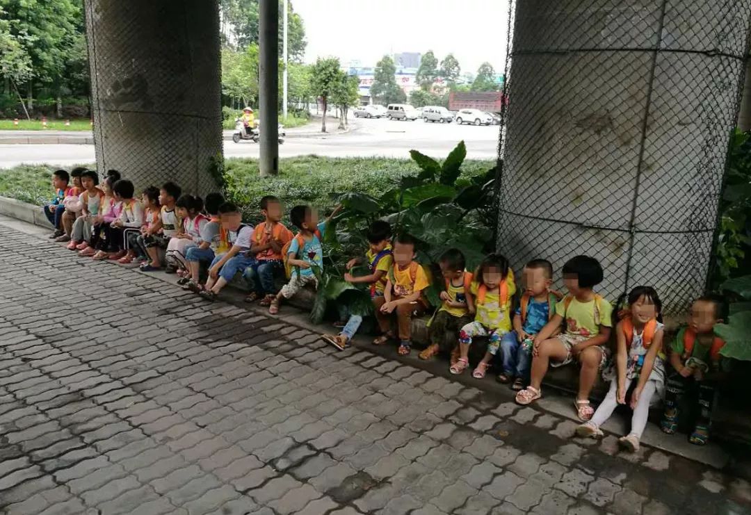 核載8人 實載23人 “黑校車”駕駛人因危險駕駛罪被判拘役