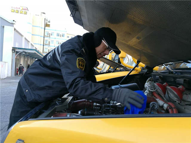 大鼻子校車放假體檢 下學期想乘坐趕緊報名