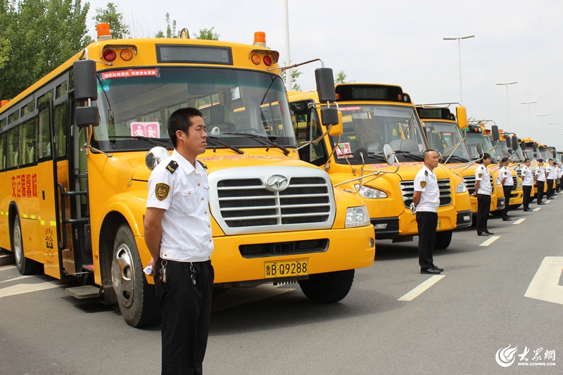 山東:萊西交運鄉村校車滿6歲啦!已平安護送2萬余名孩子上學 山東:萊西交運鄉村校車滿6歲啦!已平安護送2萬余名孩子上學