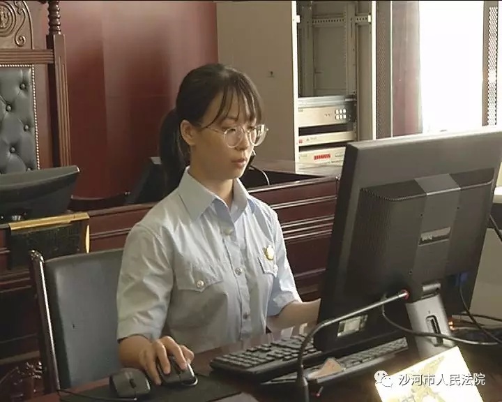 校車超載已入刑 危險駕駛受懲罰--沙河法院審結一起危險駕駛罪案件