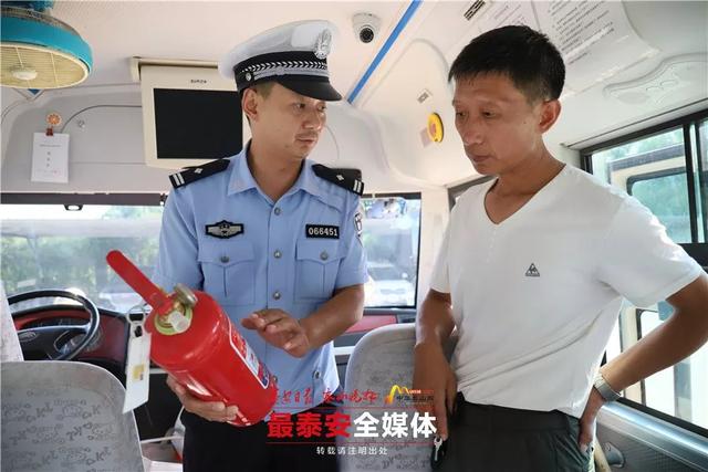 空藥箱、無三角架和校車標牌的“大鼻子”不合格！家有“母老虎”的司機基本告別開校車