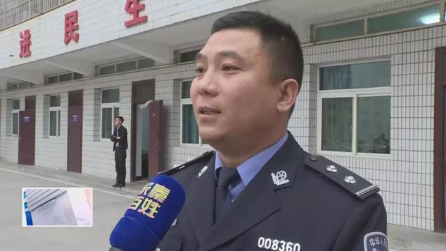 陜西渭南：面包車充當校車 核載7人竟然實載15人