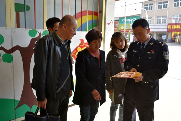 霍邱縣督查組開展校車安全專項(xiàng)督查