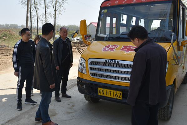 霍邱縣督查組開展校車安全專項(xiàng)督查