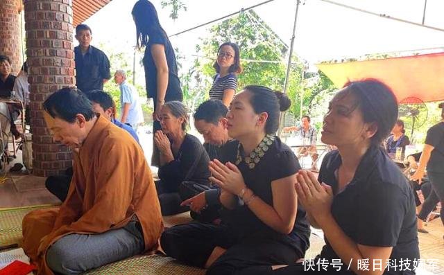 6歲男孩乘校車上學被遺忘在車里，下午被發現時已經死亡