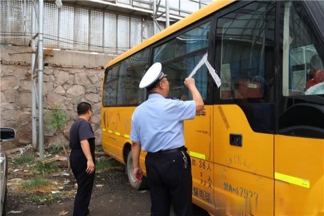 開學在即 統一啟封校車