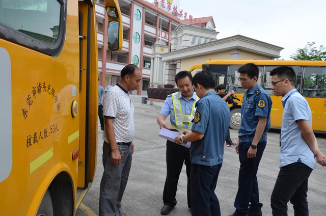 橋頭交警開展交通安全進校園