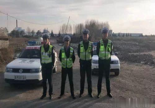 交警大隊(duì)全力做好秋冬季農(nóng)村校車安全管理工作/ 交警大隊(duì)全力做好秋冬季農(nóng)村校車安全管理工作