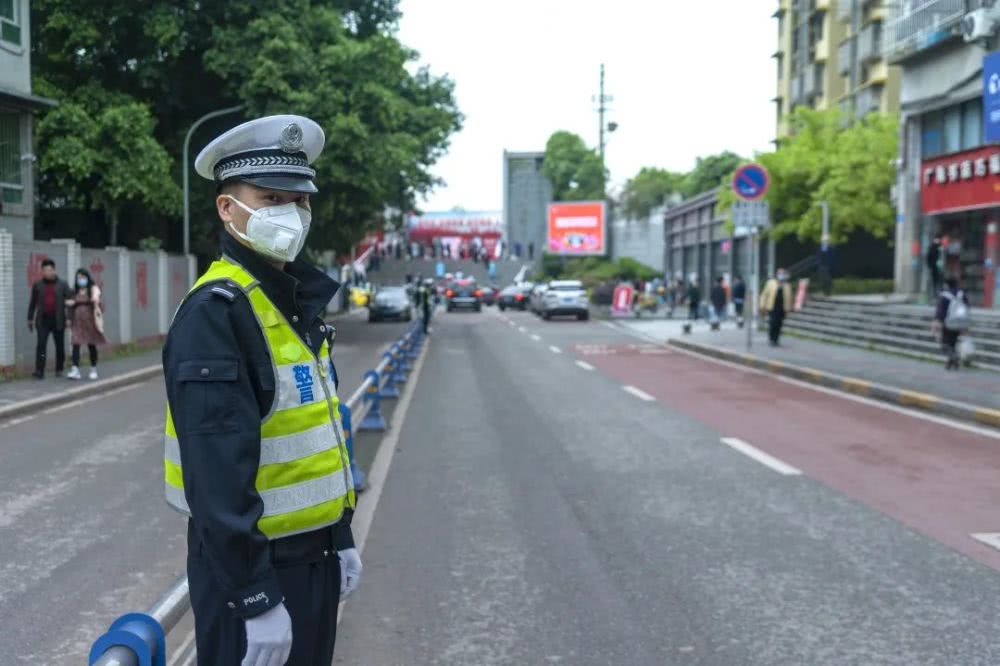 多措并舉、組合出擊,北碚警方“六項措施”筑牢復學復課安全屏障 多措并舉、組合出擊,北碚警方“六項措施”筑牢復學復課安全屏障
