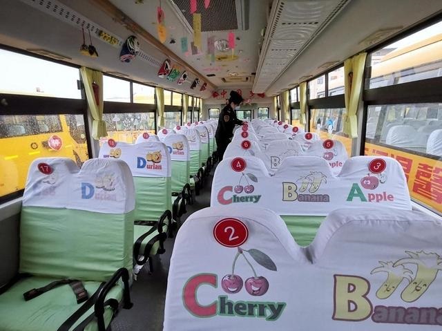 復課首日 交運西海岸溫馨校車啟動163輛校車為學子保駕護航 復課首日 交運西海岸溫馨校車啟動163輛校車為學子保駕護航