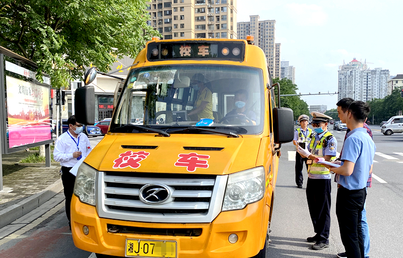 常德交警直屬一大隊(duì)三項(xiàng)“硬核措施”整治校車違法頑瘴痼疾