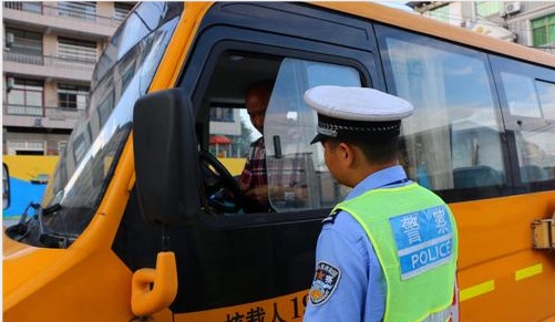 專用校車超員 司機受到重罰！！！