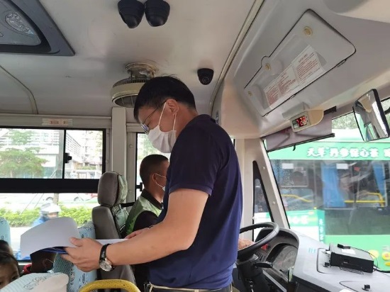 廣東省江寧市：加強安全管理，蓬江區開展校車運行“飛行檢查”