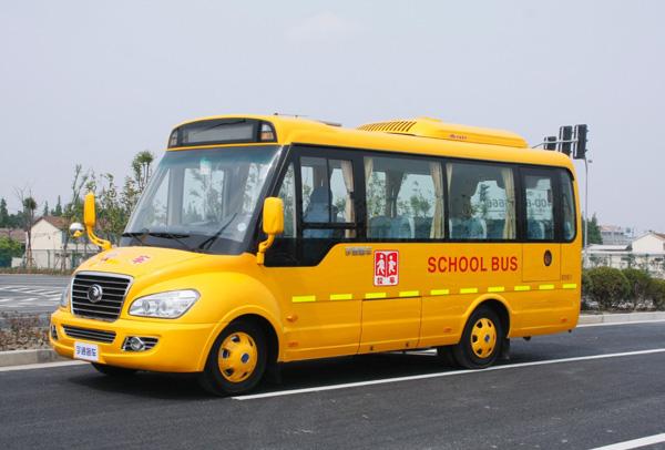 一車一碼！廣州市校車有了專屬“身份證” ，問題校車無處遁形