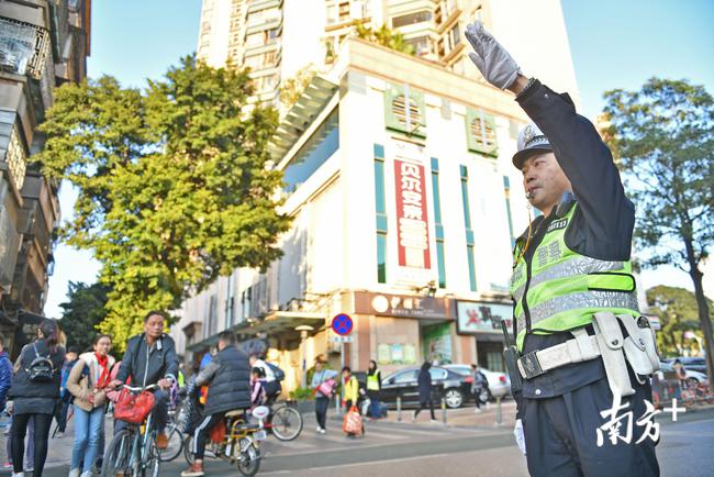 廣東佛山：共享校車、無紙化報名……禪城這樣為教育服務賦能升級