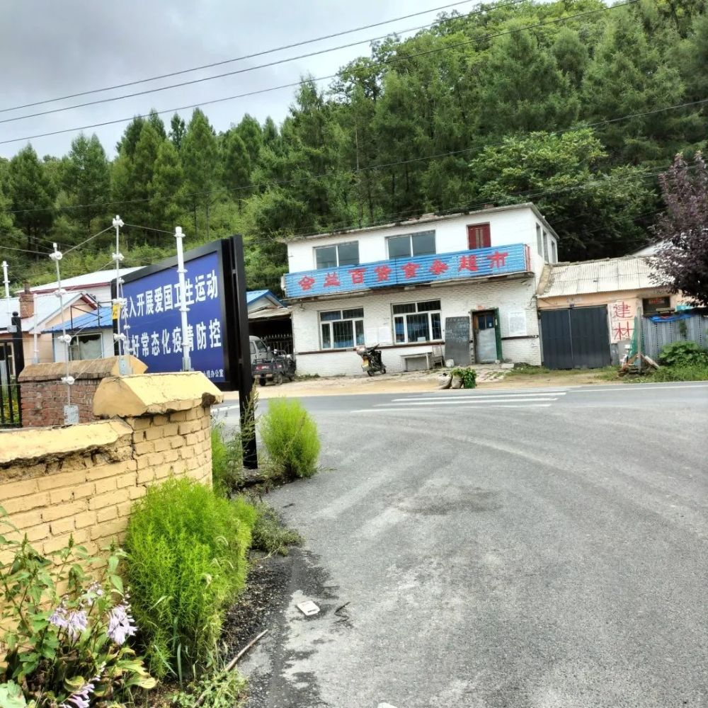 豐滿交警進校園 給校車來個“大體檢”