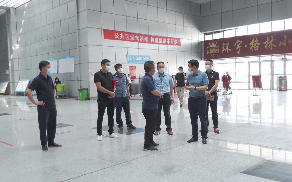 澧縣安委辦巡查組開展校車、校園安全突擊檢查