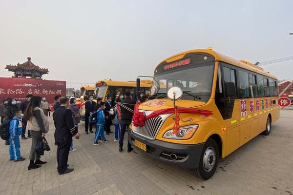 西青區校車試點運營發車 逐步完成全區公辦學校校車接送服務