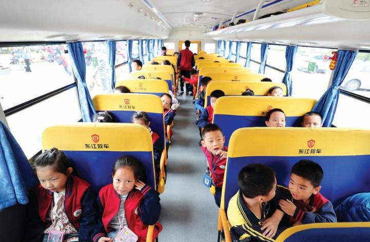 設護學崗校車公交化……惠州多方聯動紓解學校周邊交通擁堵 設護學崗校車公交化……惠州多方聯動紓解學校周邊交通擁堵