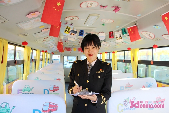 “首席校車(chē)照管員”徐麗：孩子們的“好老師”“大朋友”