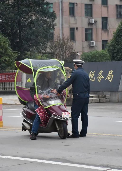 歲末年初道路交通安全“百日大會戰”持續升溫 圖片