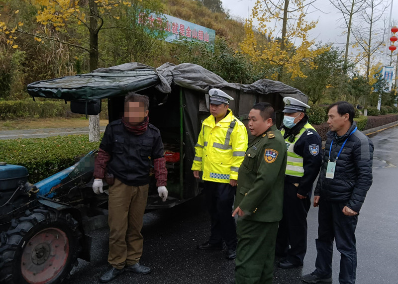 歲末年初道路交通安全“百日大會戰”持續升溫 圖片