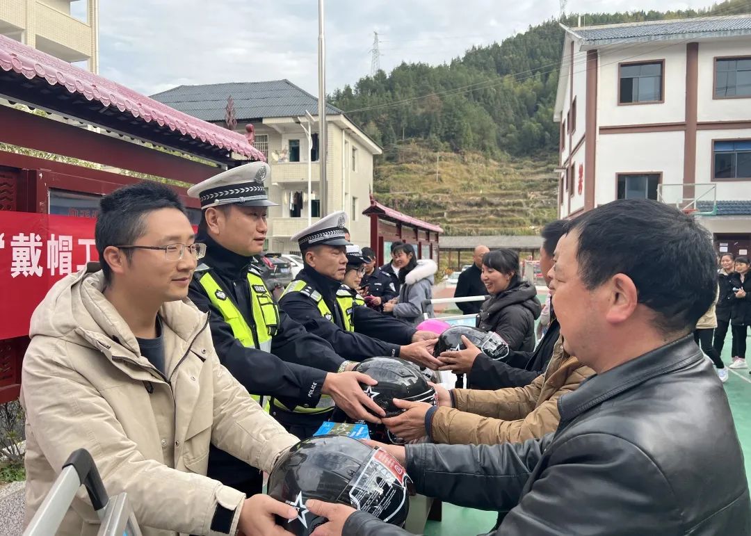 歲末年初道路交通安全“百日大會戰”持續升溫 圖片