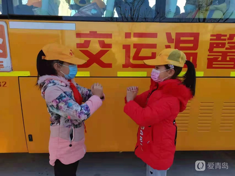 【交運黃島溫馨校車】傳統文化進車廂，歡聲笑語學禮儀