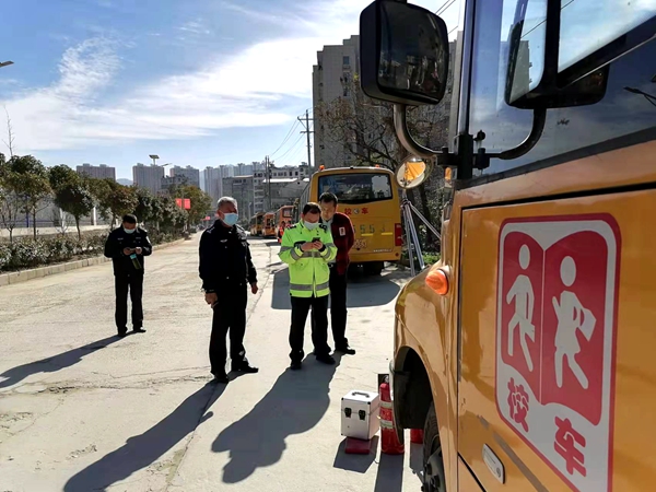 丹江口：六里坪鎮轄區校車大排查 隱患早排除