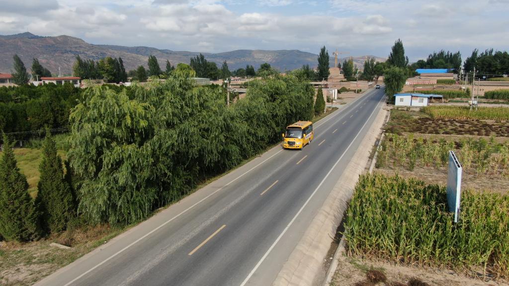 “雙減”后，一輛校車的“田野”之旅