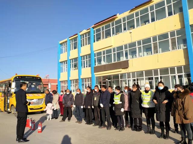 加強校車安全應急演練 為學生乘車安全保駕護航